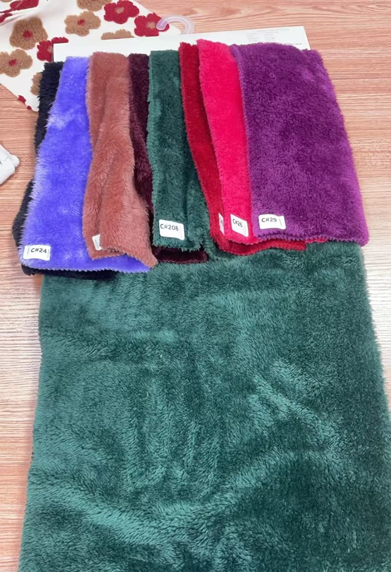 Double-Sided Brushed Arctic Fleece Fabric 290 GSM (155 CM)